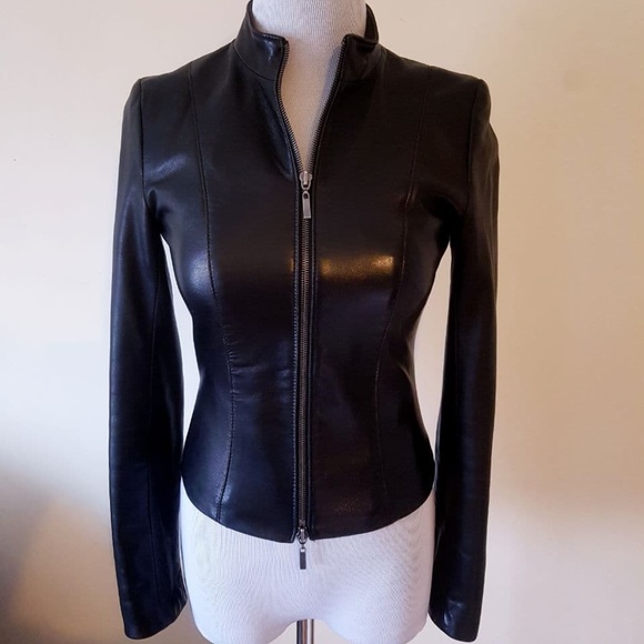 Classic Danier Women's Italian Leather Jacket - Picture 2 of 7
